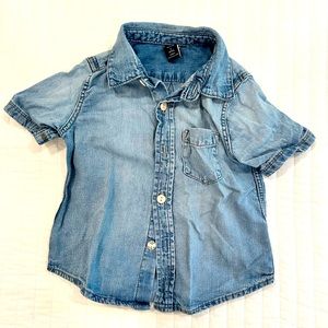Gap Jean Short-sleeve Button-down 👕